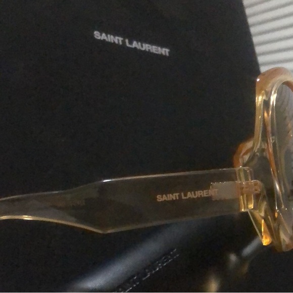 Yves Saint Laurent Sunglasses - Picture 5 of 7